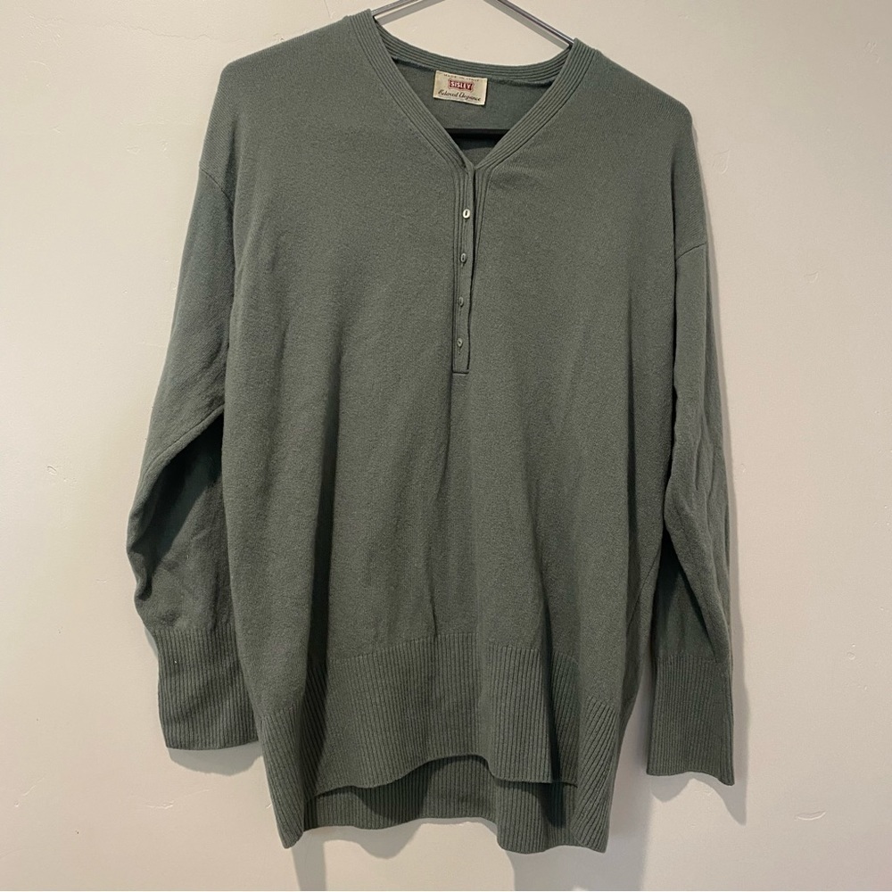 Sisley 100% virgin wool sweater sage womens Medium